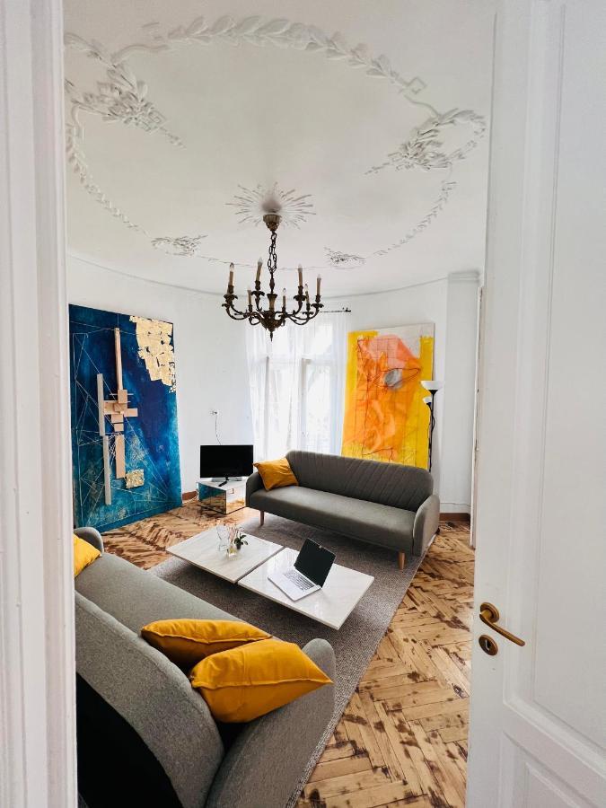 Sada Art Gallery Apartment Bukarest Eksteriør billede