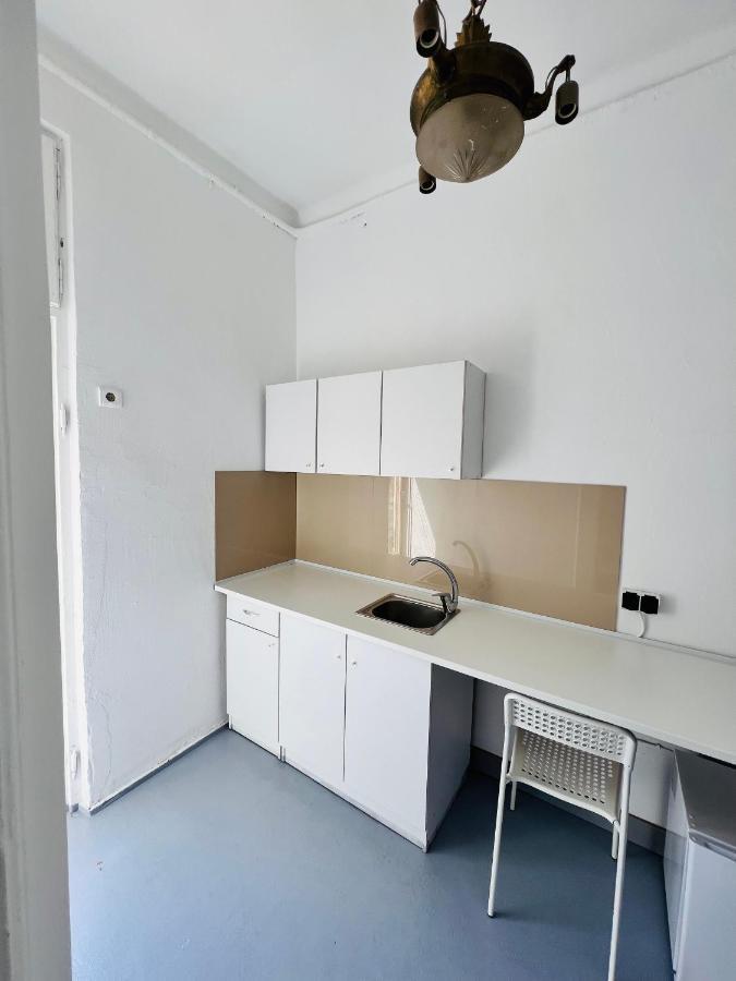 Sada Art Gallery Apartment Bukarest Eksteriør billede